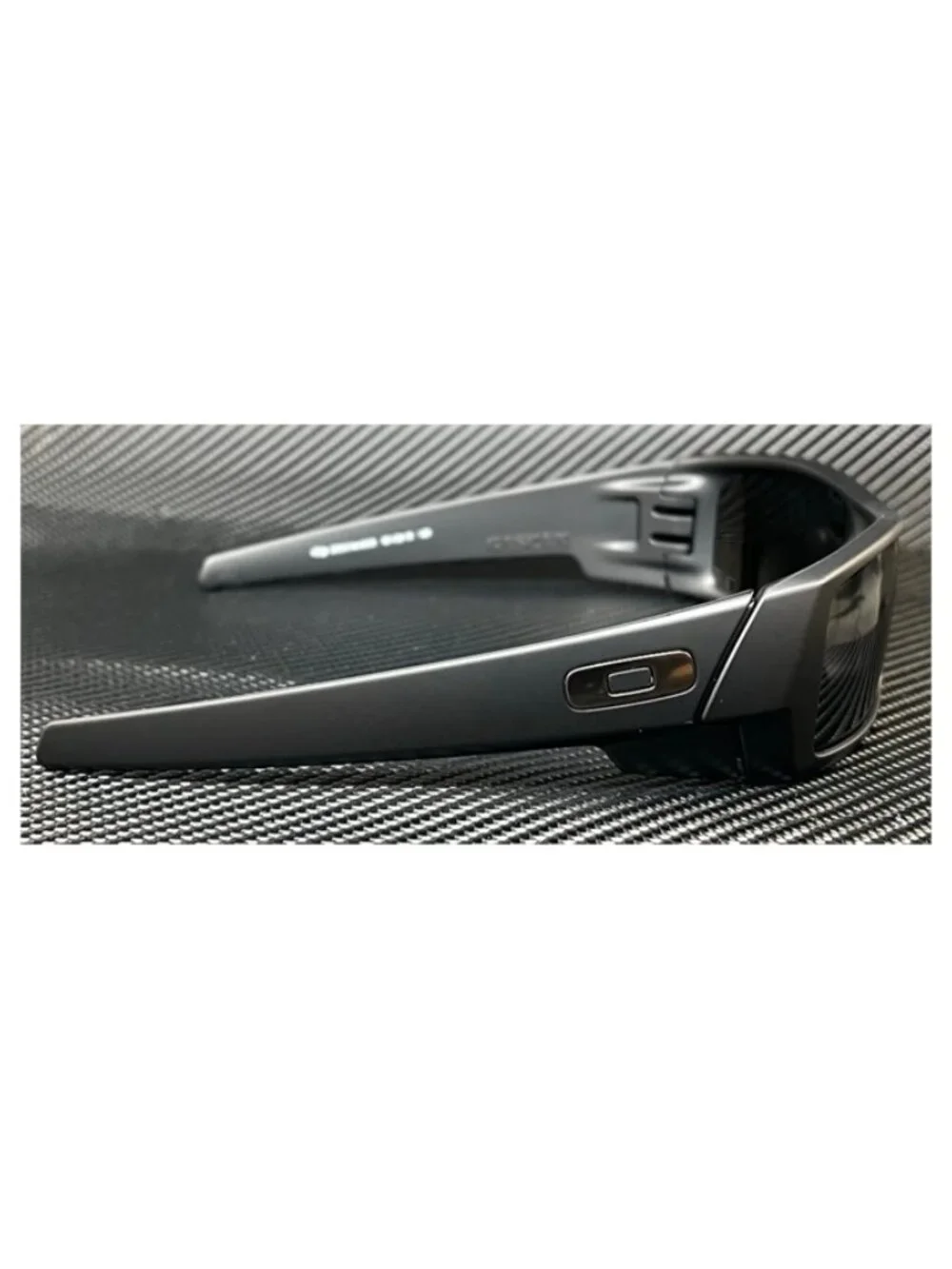 New Oakley Men  Sunglasses --